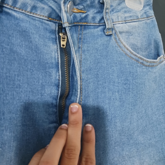 Shein Women light blue destroyed knee Fringe skinny jeans - Picture 6 of 12